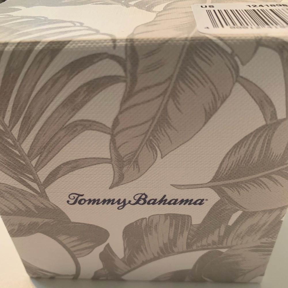 Tommy Bahama Men’s Blue Dial Leather Band Watch NW - Picture 6 of 6